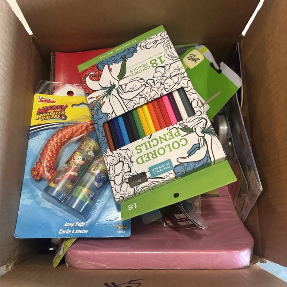 Mystery boxes mixed a lot all resalable items. Nearly 5 pounds. - Picture 3 of 6